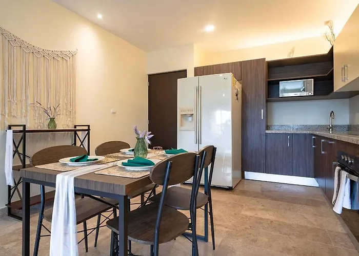 Apartamento Oasis - 2 Bedroom With Pool, Gym, Private Terrace - At Veranto Playa del Carmen