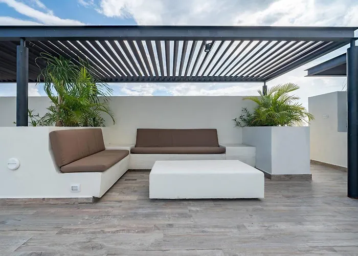 Oasis - 2 Bedroom With Pool, Gym, Private Terrace - At Veranto Apartamento